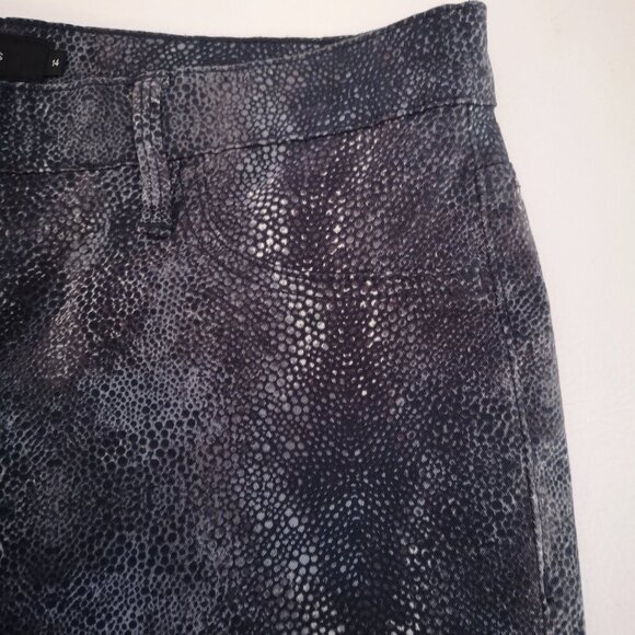 Calvin Klein Jeans Ladies Navy Size 14 Snake/Reptile Print Straight Leg Jeans - Picture 8 of 12